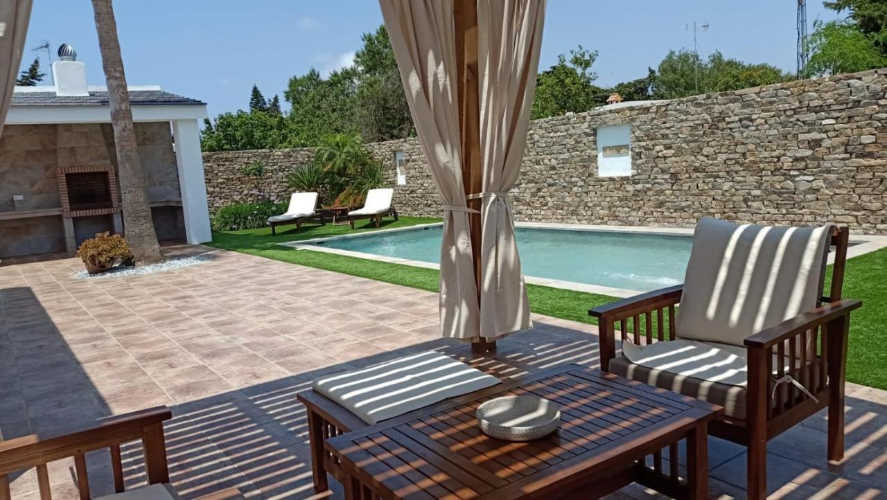 Casa La Palmera - Solo Familias Y Parejas Conil De La Frontera Exterior photo